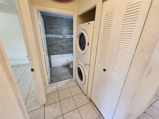 Interior, Utility Closets, Washer