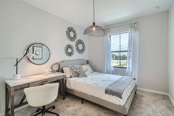 Bedroom, Home Office, Interior, Pendant Lights