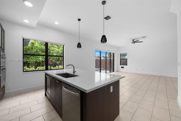Interior, Kitchen, Pendant Lights, Recessed Lighting