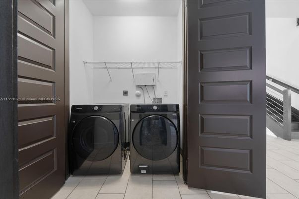 Interior, Washer