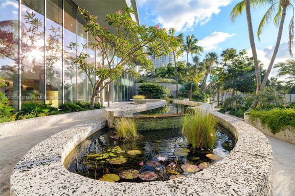 Exterior, Pool, Water