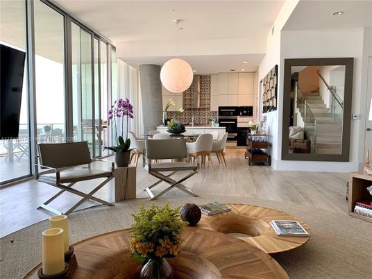 Dining room, Interior, Kitchen, Living room, Pendant Lights, Recessed Lighting, Stainless Steel Appliances, Wood Texture Flooring