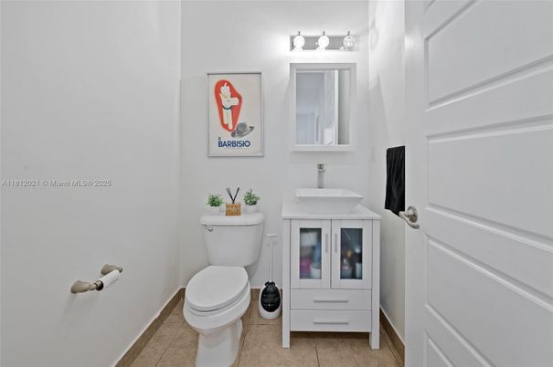 Bathroom, Interior