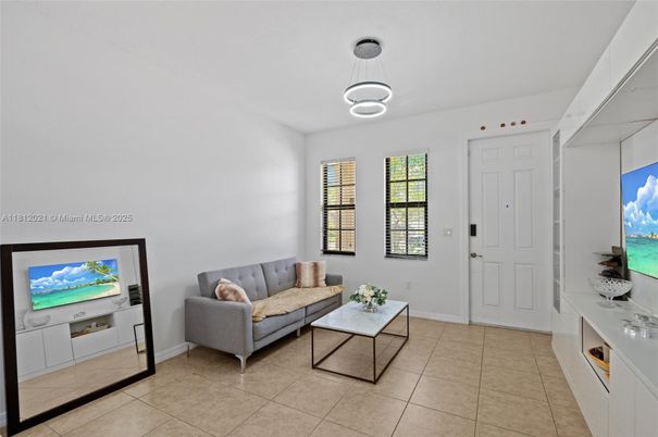 Interior, Living room, Pendant Lights