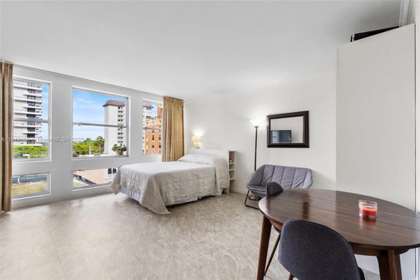 Bedroom, Interior, Water