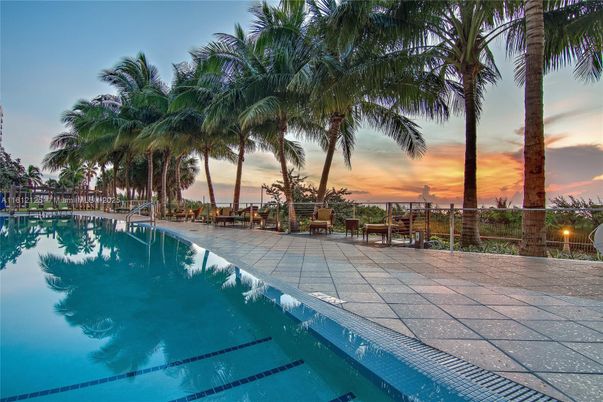 Exterior, Pool, Water