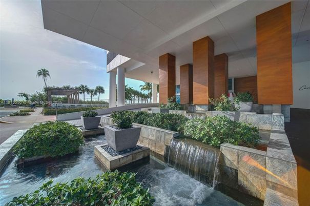 Exterior, Water