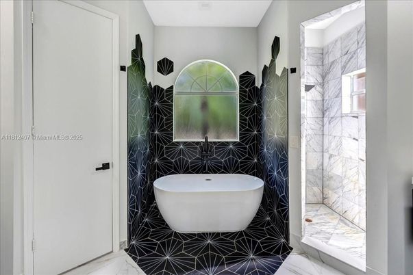 Bathroom, Free Standing Baths, Interior, Marble, Marble Walls