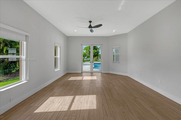 Empty room, Interior, Recessed Lighting, Wood Texture Flooring