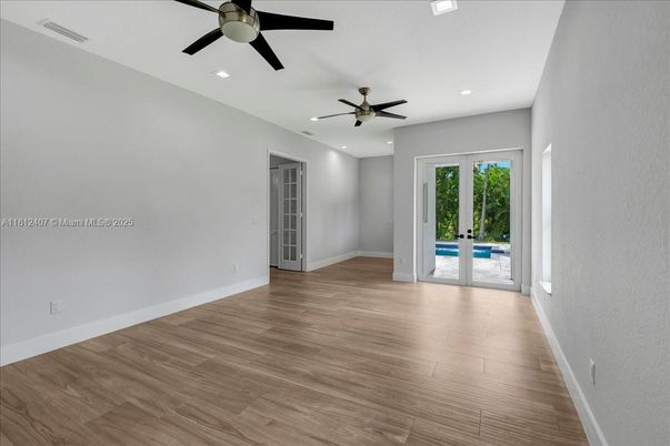 Empty room, Interior, Recessed Lighting, Wood Texture Flooring