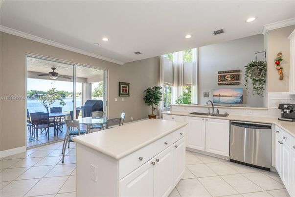 Dining room, Interior, Kitchen, Recessed Lighting, Stainless Steel Appliances, Water