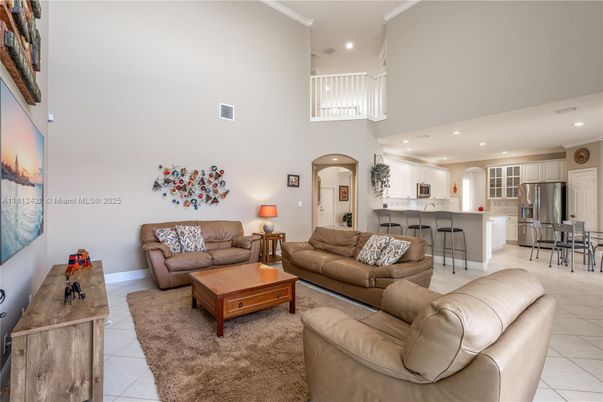Interior, Kitchen, Living room, Recessed Lighting, Stainless Steel Appliances