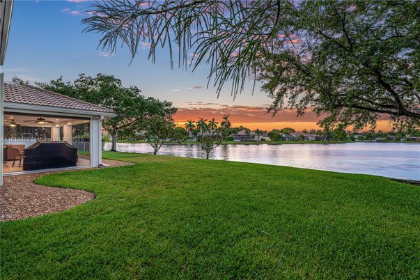 Backyard, Exterior, Water