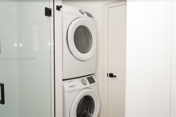 Bathroom, Interior, Utility Closets, Washer