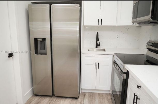 Interior, Kitchen, Stainless Steel Appliances, Wood Texture Flooring