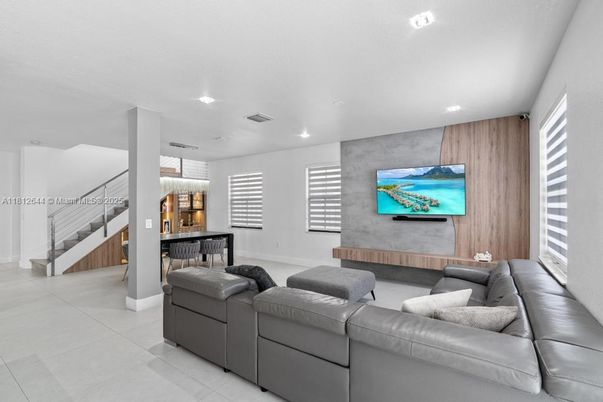 Interior, Living room, Pendant Lights, Recessed Lighting, Wooden Walls
