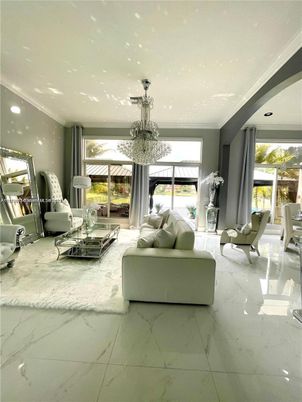 Chandelier, Interior, Living room, Marble, Recessed Lighting