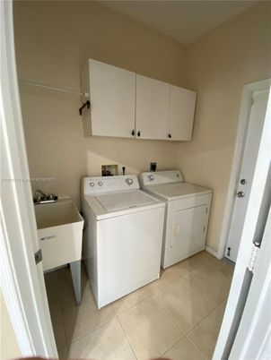 Interior, Washer
