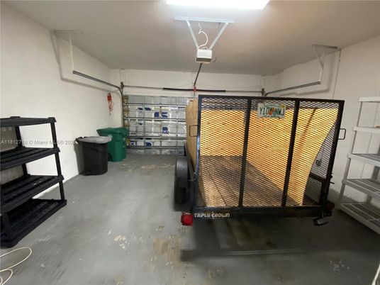 Garage, Interior