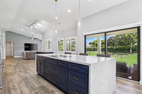 Interior, Kitchen, Living room, Pendant Lights, Recessed Lighting, Wood Texture Flooring