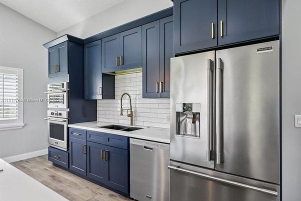 Interior, Kitchen, Stainless Steel Appliances, Wood Texture Flooring
