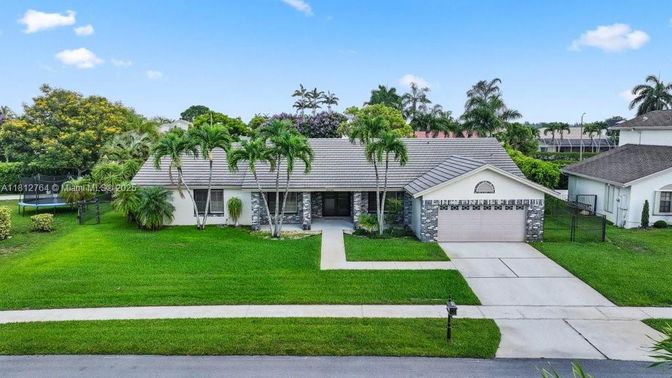 Attached, Backyard, Exterior, Facade, Ranch
