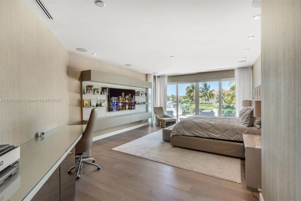 Bedroom, Home Office, Interior, Recessed Lighting, Wood Texture Flooring