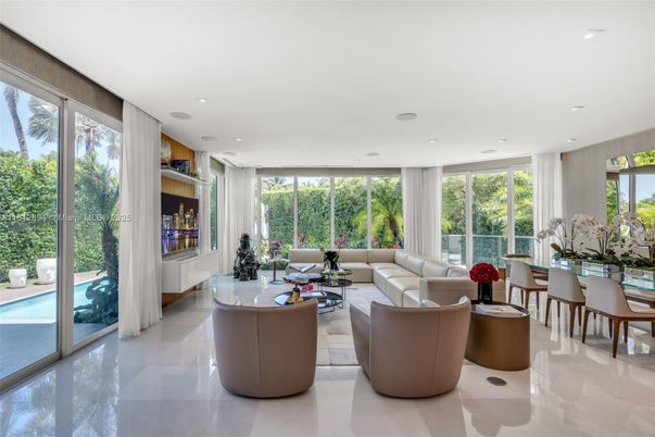 Dining room, Interior, Living room, Recessed Lighting