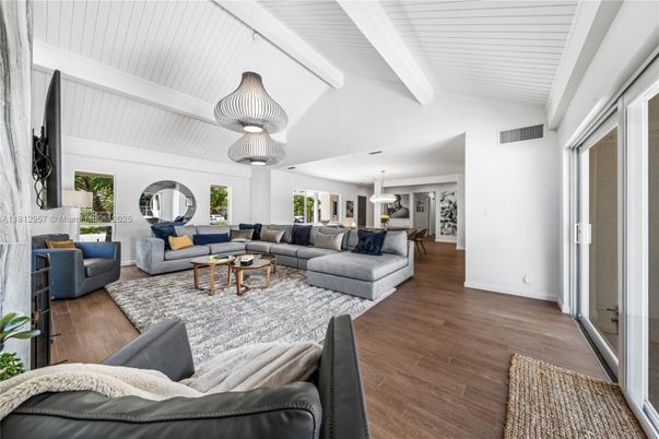 Interior, Living room, Pendant Lights, Wood Texture Flooring
