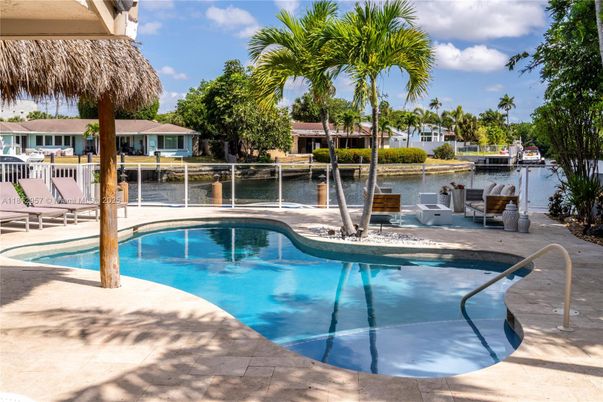 Exterior, Pool, Water