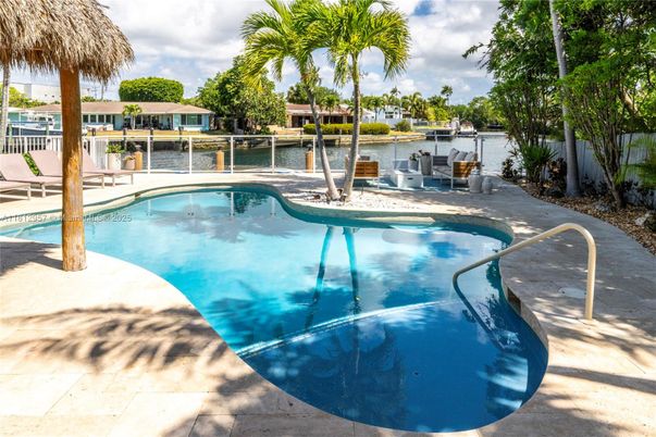 Exterior, Pool, Water