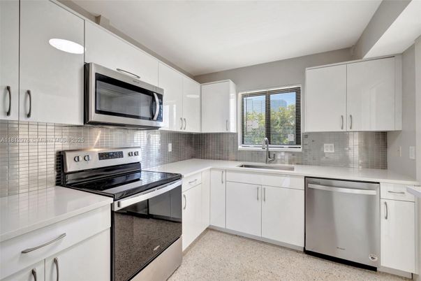 Interior, Kitchen, Stainless Steel Appliances