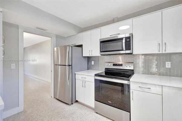 Interior, Kitchen, Stainless Steel Appliances