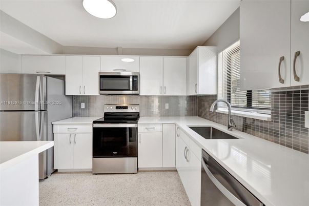 Interior, Kitchen, Stainless Steel Appliances