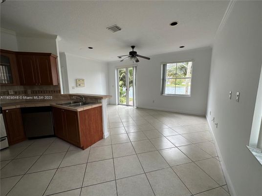 Empty room, Interior, Kitchen, Recessed Lighting