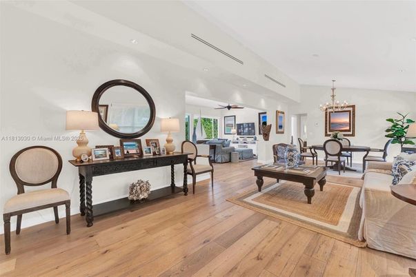 Chandelier, Dining room, Interior, Living room, Recessed Lighting, Wood Texture Flooring
