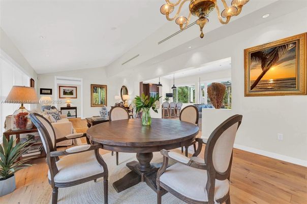 Chandelier, Dining room, Interior, Recessed Lighting, Wood Texture Flooring
