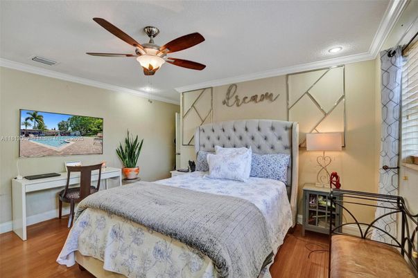 Bedroom, Interior, Recessed Lighting, Wood Texture Flooring