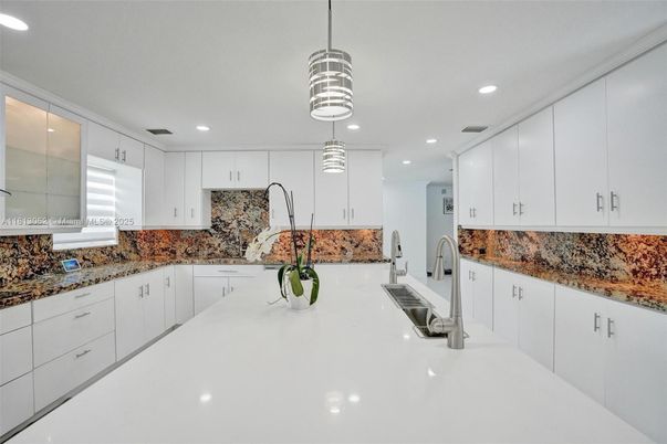 Interior, Kitchen, Pendant Lights, Recessed Lighting