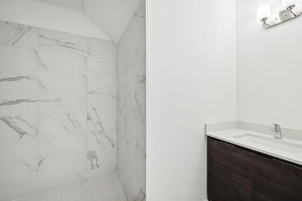 Bathroom, Interior, Marble Walls