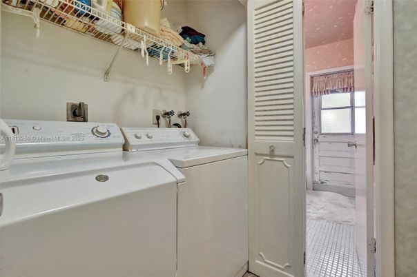 Interior, Utility Closets, Washer