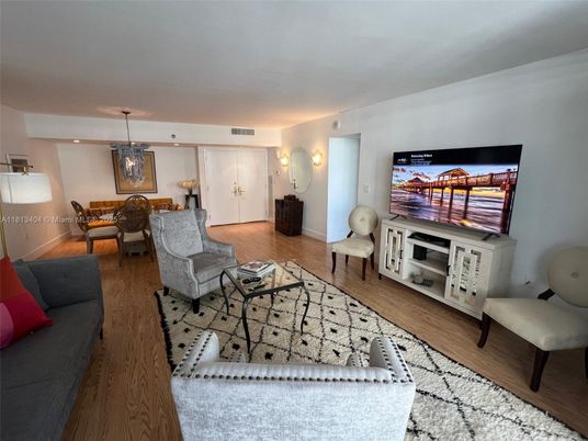 Chandelier, Dining room, Interior, Living room, Pendant Lights, Recessed Lighting, Wood Texture Flooring