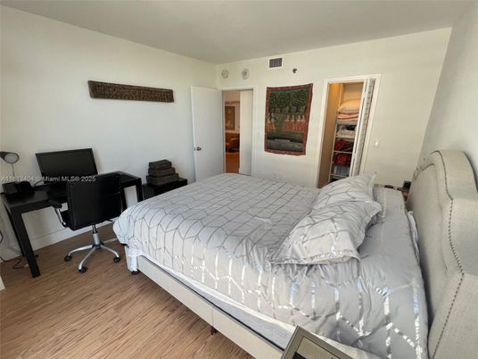 Bedroom, Home Office, Interior, Wood Texture Flooring