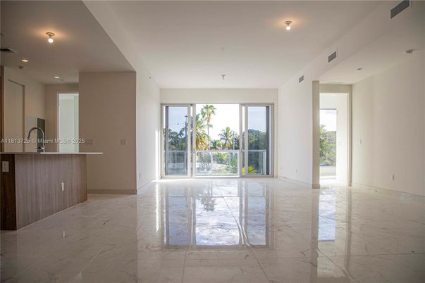 Empty room, Interior, Marble