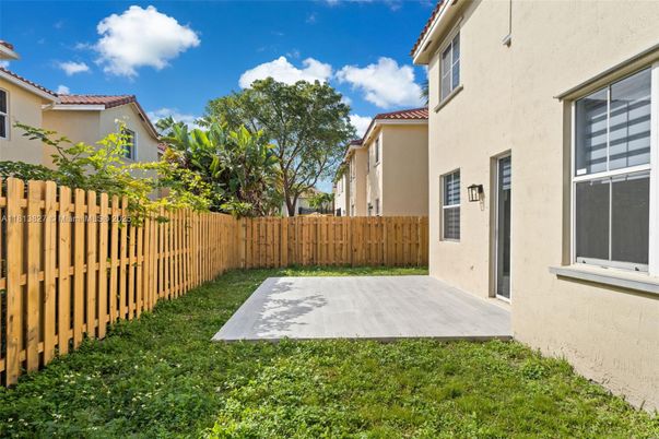 Backyard, Exterior