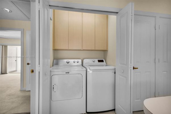 Interior, Recessed Lighting, Utility Closets, Washer