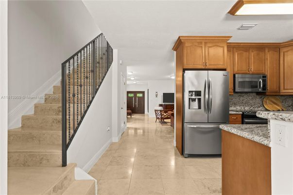 Dining room, Interior, Kitchen, Recessed Lighting, Stainless Steel Appliances