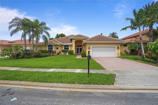 Attached, Backyard, Exterior, Facade, Mediterranean