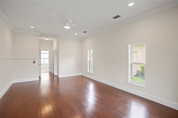 Empty room, Interior, Recessed Lighting, Wood Texture Flooring