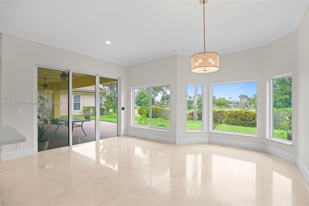 Empty room, Interior, Pendant Lights, Recessed Lighting